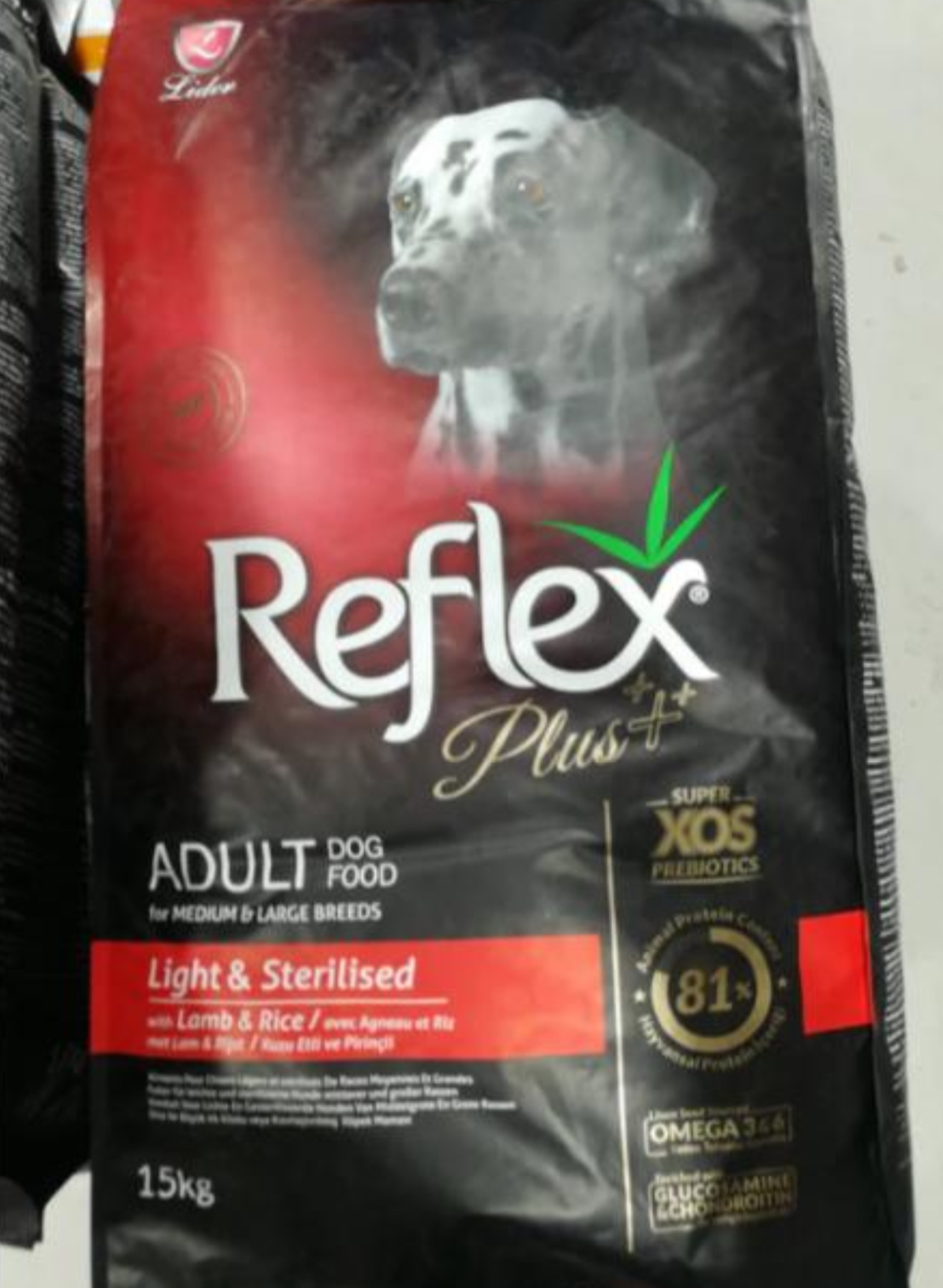 Reflex plus adult dog food light and sterilized with lamb&rice 15kg